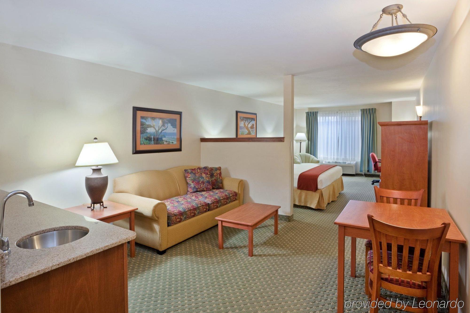 Triple Play Resort Hotel & Suites Hayden Room photo