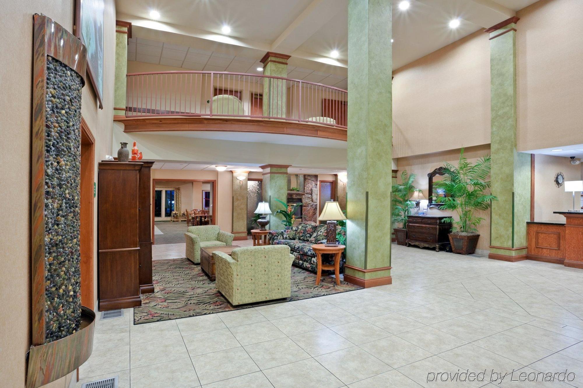 Triple Play Resort Hotel & Suites Hayden Interior photo